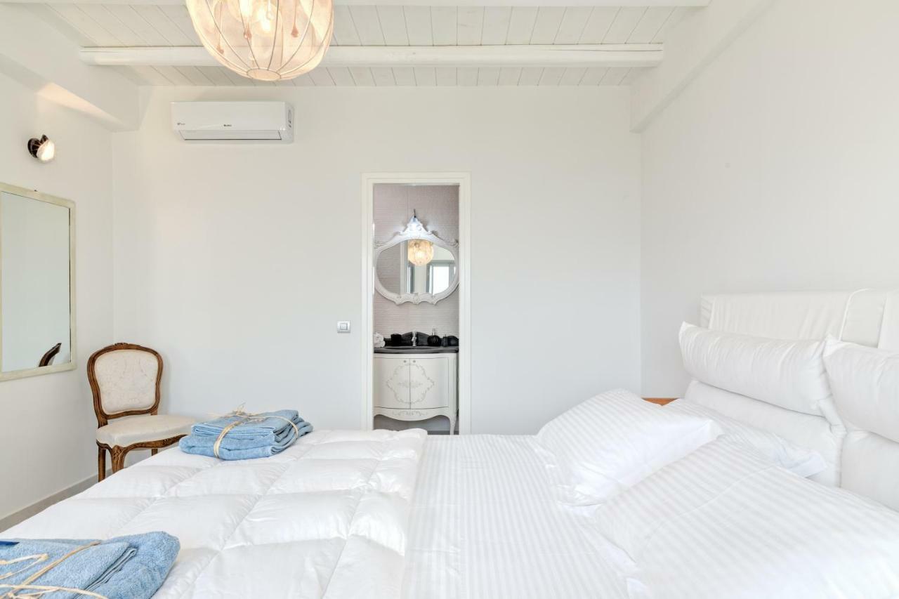 On The Rocks Antiparos Villa ภายนอก รูปภาพ